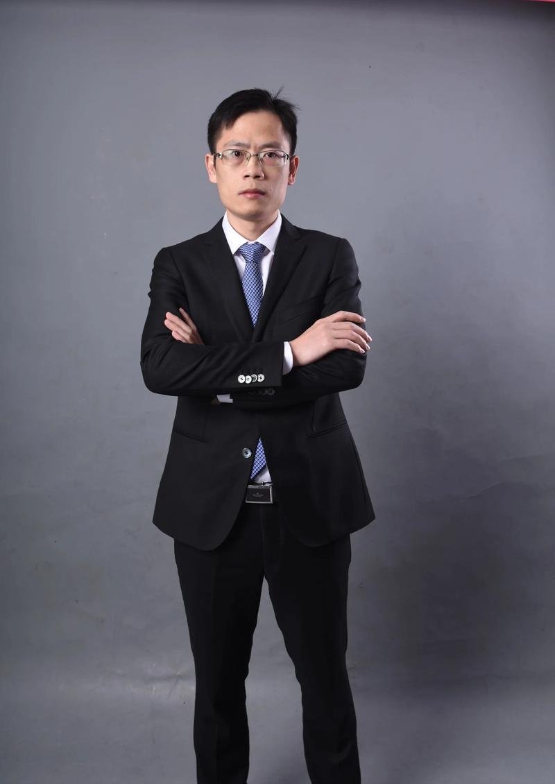 周良 创始人 & 执行董事